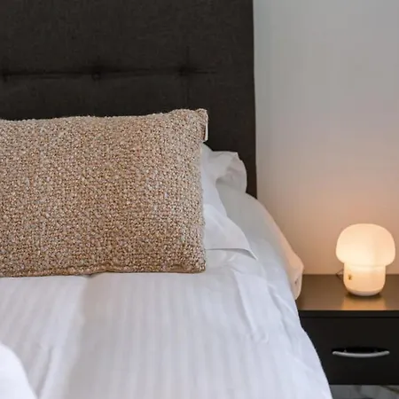 Huswell - Brand New With A View * Ostend