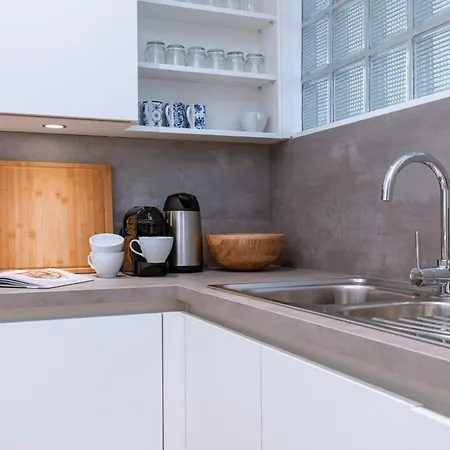 Huswell - Brand New With A View * Ostend